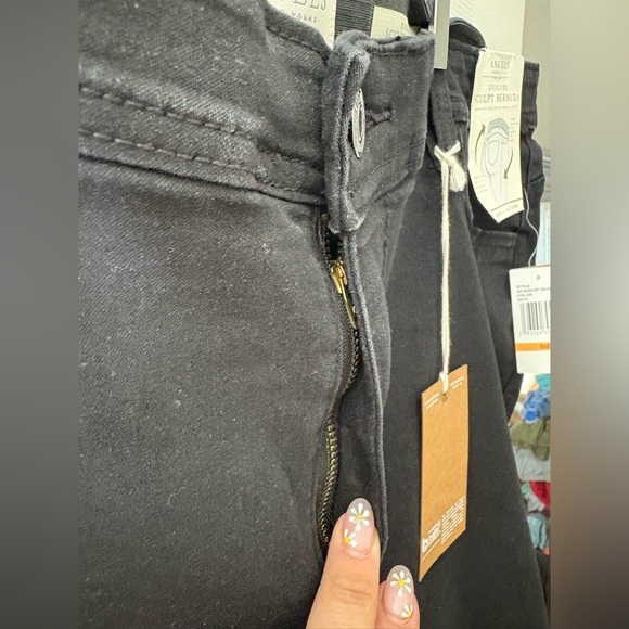 Angels Forever NWT black plus size 24W stretch Bermuda shorts - Picture 6 of 14